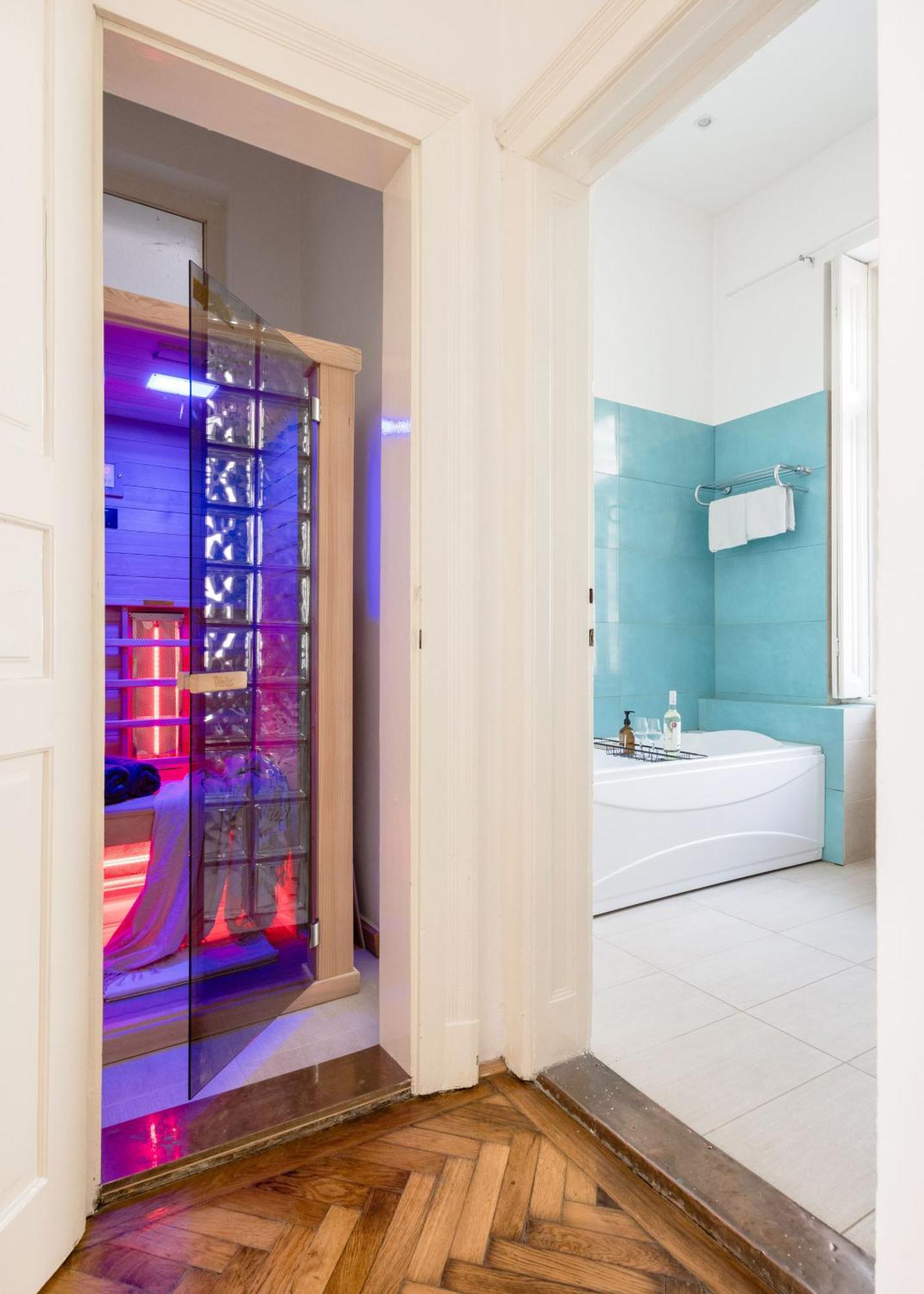Wellness Retreat With Sauna & Jacuzzi - 1 Min To Opera Budapest Exterior photo